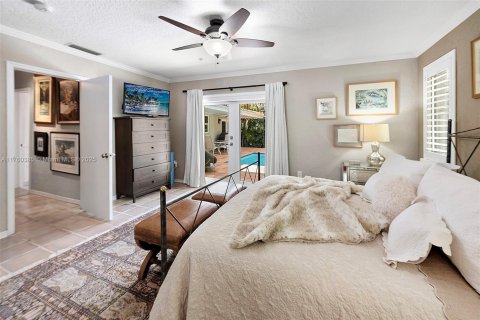 House in Coral Gables, Florida 4 bedrooms, 204.01 sq.m. № 1711925 - photo 17