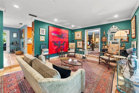 House in Coral Gables, Florida 4 bedrooms, 204.01 sq.m. № 1711925 - photo 9
