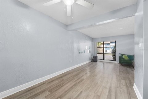 Copropriété à vendre à Gainesville, Floride: 2 chambres, 113.9 m2 № 2196297 - photo 15