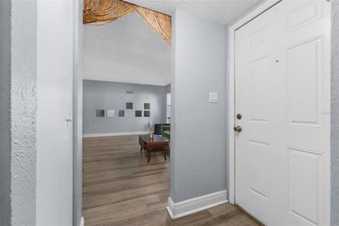 Copropriété à vendre à Gainesville, Floride: 2 chambres, 113.9 m2 № 2196297 - photo 11