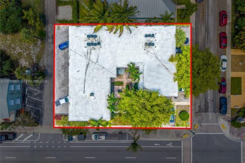 Propiedad comercial en venta en Lake Worth, Florida № 2074977 - foto 7