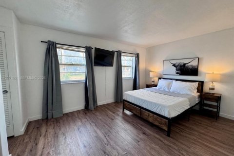 Propiedad comercial en venta en Lake Worth, Florida № 2074977 - foto 9