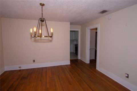 Casa en alquiler en Orlando, Florida, 2 dormitorios, 107.3 m2 № 1833207 - foto 12