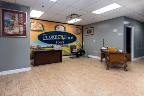Commercial property in Kissimmee, Florida 2341.14 sq.m. № 2235343 - photo 12