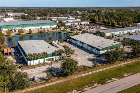 Commercial property in Kissimmee, Florida 2341.14 sq.m. № 2235343 - photo 5