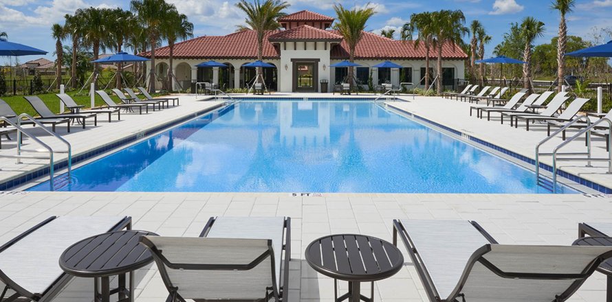 SAVANNA AT LAKEWOOD RANCH à Sarasota, Floride № 148895