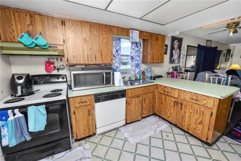 Commercial property in Lakeland, Florida 207.36 sq.m. № 1518018 - photo 4