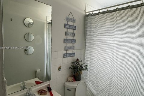 Adosado en venta en Miami Gardens, Florida, 3 dormitorios, 105.91 m2 № 2033312 - foto 4