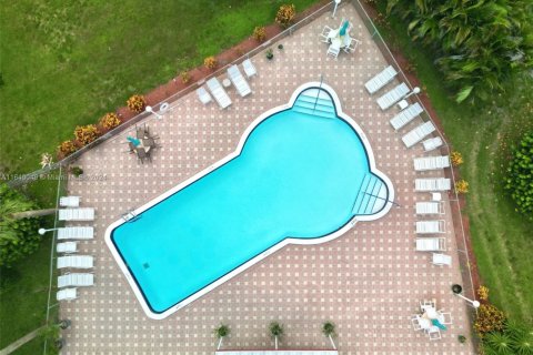 Condominio en venta en Margate, Florida, 2 dormitorios, 86.4 m2 № 1977992 - foto 23