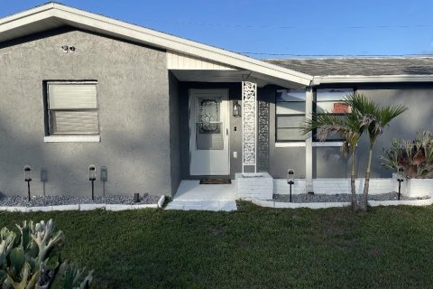 Casa en venta en Holiday, Florida, 2 dormitorios, 95.5 m2 № 1793536 - foto 5