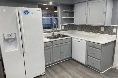 Casa en venta en Holiday, Florida, 2 dormitorios, 95.5 m2 № 1793536 - foto 8