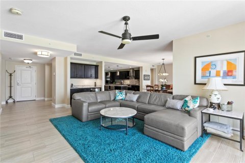 Condominio en venta en Clearwater, Florida, 3 dormitorios, 251.3 m2 № 2100844 - foto 10