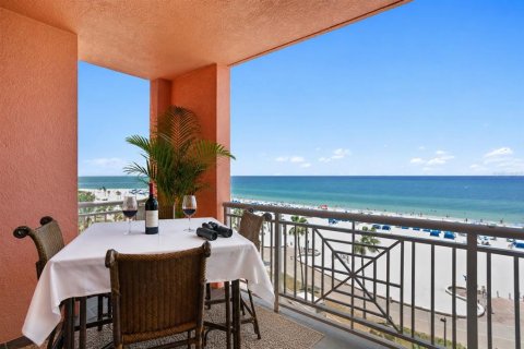 Condominio en venta en Clearwater, Florida, 3 dormitorios, 251.3 m2 № 2100844 - foto 26