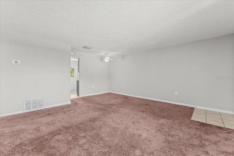 Condominio en alquiler en Tampa, Florida, 2 dormitorios, 83.52 m2 № 2212101 - foto 7