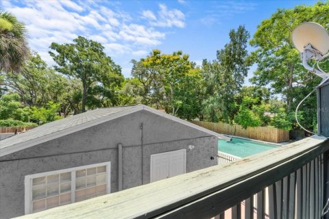 Condominio en alquiler en Tampa, Florida, 2 dormitorios, 83.52 m2 № 2212101 - foto 10