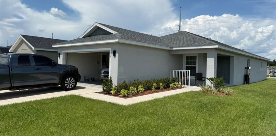 House in Lakeland, Florida 3 bedrooms, 138.61 sq.m. № 1817862