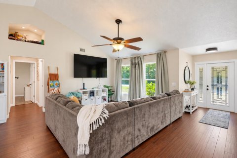 House in Port St. Lucie, Florida 3 bedrooms, 136.94 sq.m. № 2389922 - photo 9