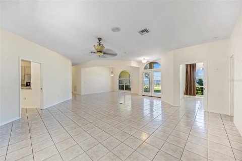 Villa ou maison à vendre à Cocoa, Floride: 4 chambres, 236.99 m2 № 2238077 - photo 21