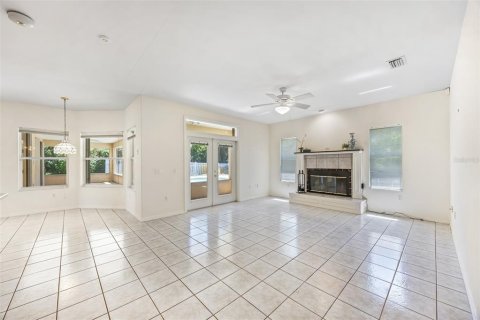 Villa ou maison à vendre à Cocoa, Floride: 4 chambres, 236.99 m2 № 2238077 - photo 15