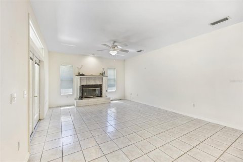 Villa ou maison à vendre à Cocoa, Floride: 4 chambres, 236.99 m2 № 2238077 - photo 16