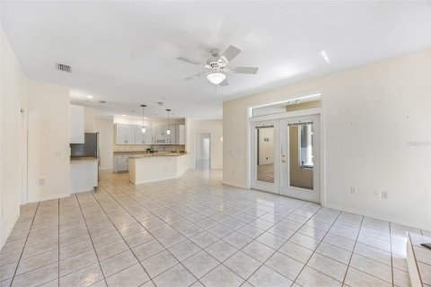 Villa ou maison à vendre à Cocoa, Floride: 4 chambres, 236.99 m2 № 2238077 - photo 17