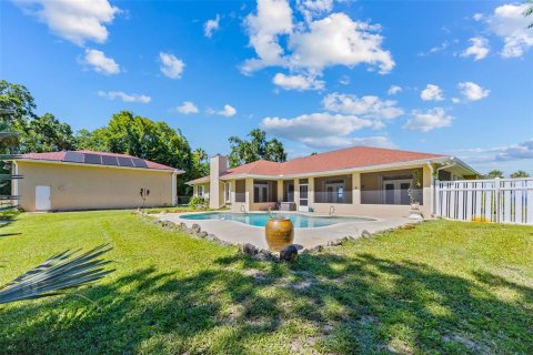 Villa ou maison à vendre à Cocoa, Floride: 4 chambres, 236.99 m2 № 2238077 - photo 4