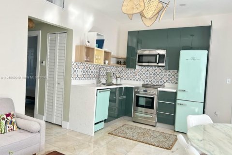 Copropriété à vendre à Miami Beach, Floride: 2 chambres, 56.48 m2 № 2017094 - photo 13