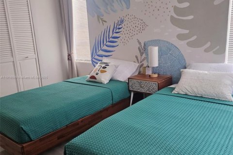 Copropriété à vendre à Miami Beach, Floride: 2 chambres, 56.48 m2 № 2017094 - photo 24