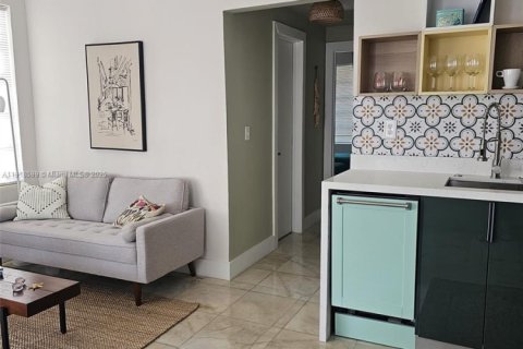 Copropriété à vendre à Miami Beach, Floride: 2 chambres, 56.48 m2 № 2017094 - photo 9