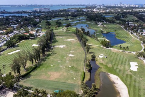Condo in Miami Beach, Florida, 2 bedrooms № 2077639 - photo 28