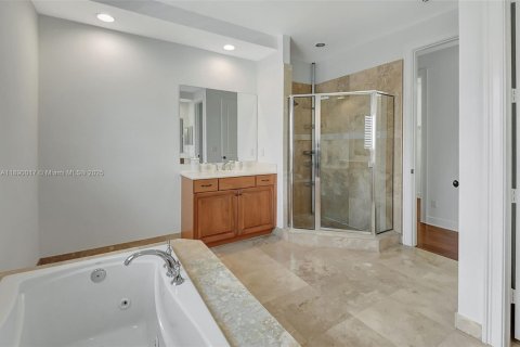 Снять в аренду таунхаус в Бока-Ратон, Флорида 4 спальни, 232.35м2, № 1949343 - фото 5