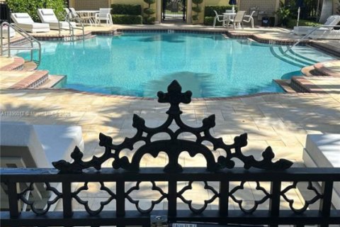 Снять в аренду таунхаус в Бока-Ратон, Флорида 4 спальни, 232.35м2, № 1949343 - фото 15