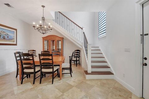 Снять в аренду таунхаус в Бока-Ратон, Флорида 4 спальни, 232.35м2, № 1949343 - фото 22