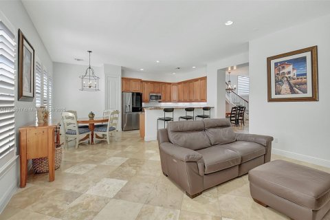 Снять в аренду таунхаус в Бока-Ратон, Флорида 4 спальни, 232.35м2, № 1949343 - фото 28