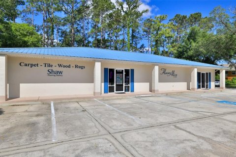 Commercial property in Bunnell, Florida 278.71 sq.m. № 2206419 - photo 3