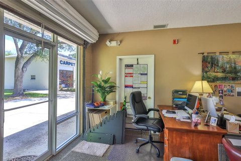 Commercial property in Bunnell, Florida 278.71 sq.m. № 2206419 - photo 20
