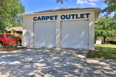 Commercial property in Bunnell, Florida 278.71 sq.m. № 2206419 - photo 5