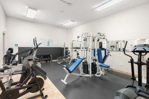 Condo in Lauderdale Lakes, Florida, 1 bedroom № 2261460 - photo 28