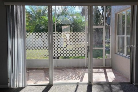 Villa ou maison à louer à Kissimmee, Floride: 3 chambres, 206.8 m2 № 1849908 - photo 10