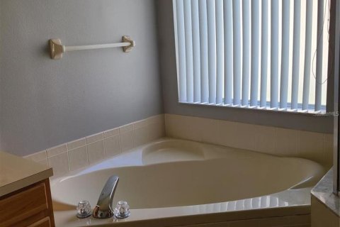 Villa ou maison à louer à Kissimmee, Floride: 3 chambres, 206.8 m2 № 1849908 - photo 18