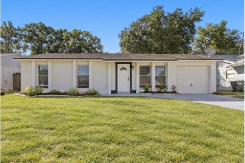 Villa ou maison à Orlando, Floride 4 chambres, 125.6 m2 № 2415035