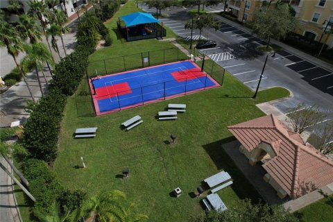 Townhouse in Orlando, Florida 3 bedrooms, 162.21 sq.m. № 1413380 - photo 5