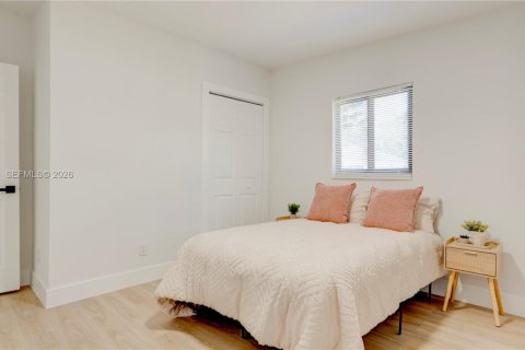 Casa en alquiler en Oakland Park, Florida, 4 dormitorios, 109.62 m2 № 2066127 - foto 13