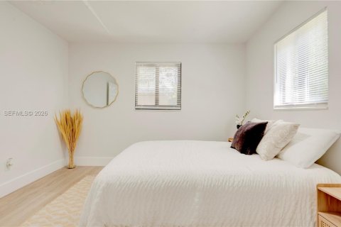 Casa en alquiler en Oakland Park, Florida, 4 dormitorios, 109.62 m2 № 2066127 - foto 3