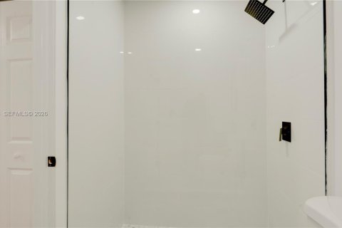 Casa en alquiler en Oakland Park, Florida, 4 dormitorios, 109.62 m2 № 2066127 - foto 5