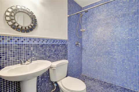 Villa ou maison à louer à Miami, Floride: 4 chambres, 163.04 m2 № 1982904 - photo 30