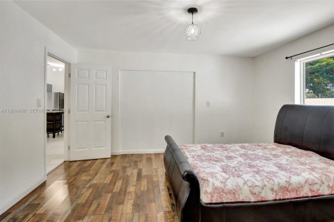Villa ou maison à louer à Miami, Floride: 4 chambres, 163.04 m2 № 1982904 - photo 19