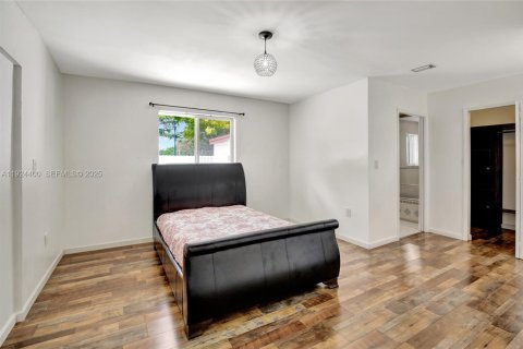 Villa ou maison à louer à Miami, Floride: 4 chambres, 163.04 m2 № 1982904 - photo 18