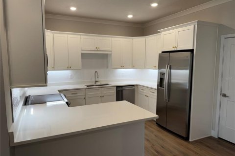 Touwnhouse à vendre à New Smyrna Beach, Floride: 3 chambres, 171.59 m2 № 2286972 - photo 4