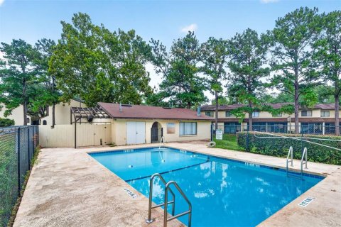 Townhouse in Gainesville, Florida 2 bedrooms, 101.08 sq.m. № 2148507 - photo 22